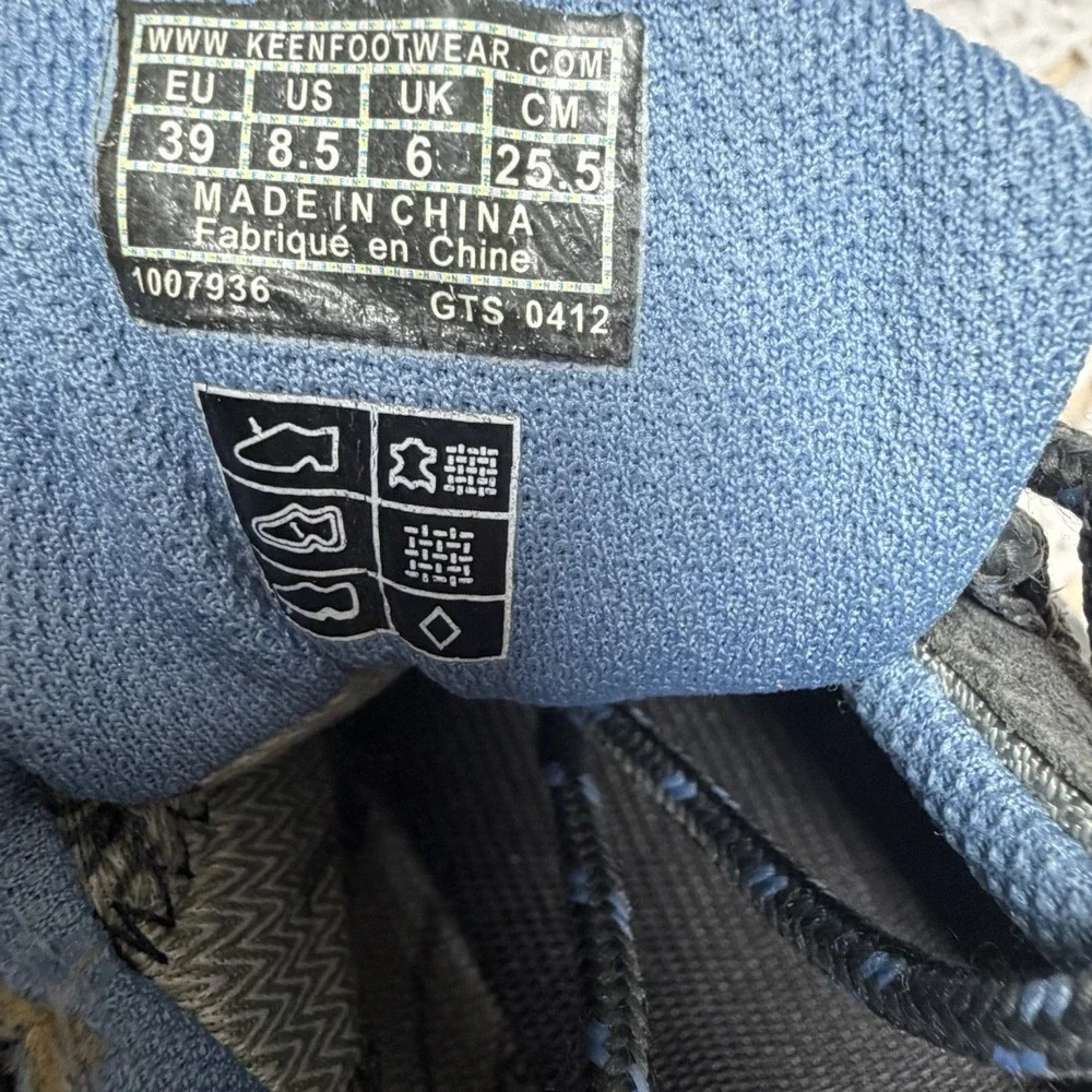 KEEN Dry Shoes Women Size 8,5 Gray Blue Waterproof Hiking 1006160